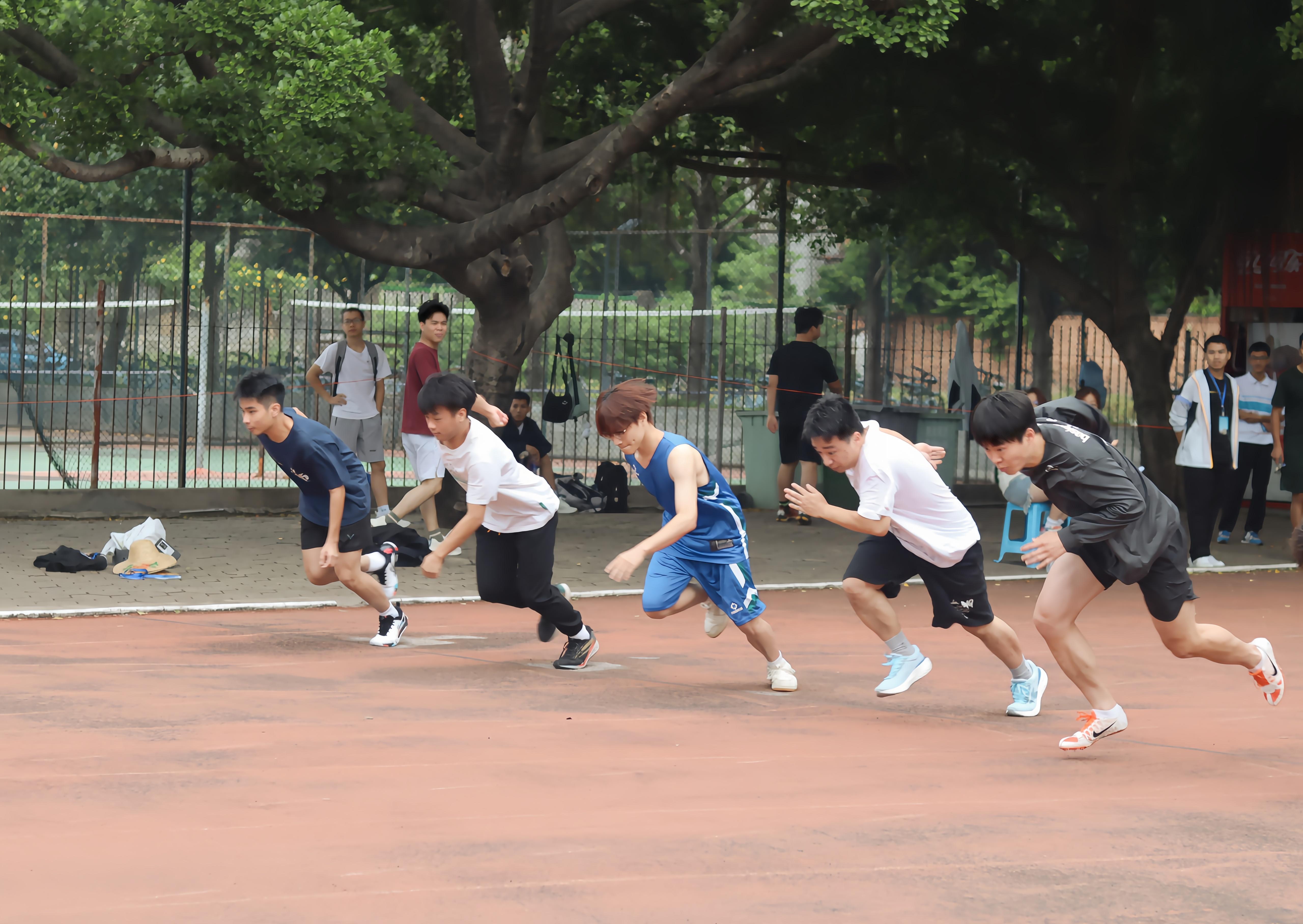 追逐热血人生 不负年轻本能 ----- 太阳成集团tyc234cc古天乐第24届运动会顺利举行